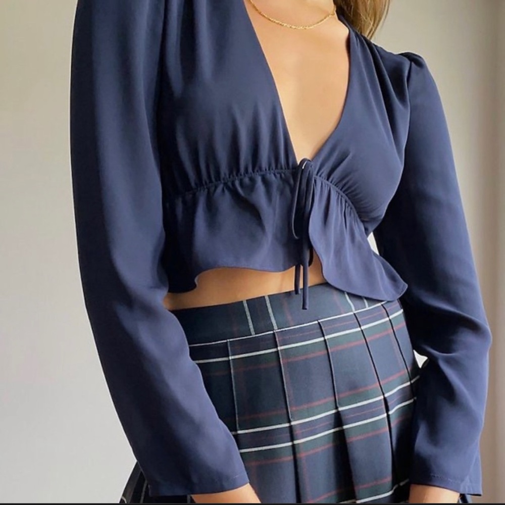SOLD Aritzia Sunday best tie front blouse